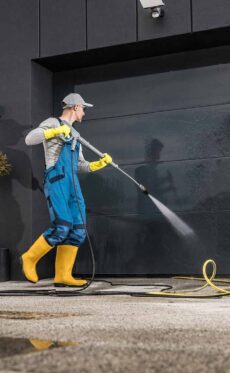 Nettoyage Et Entretien De Stationnement Lavage À Pression Et Élimination Des Graffitis Et De La Peinture